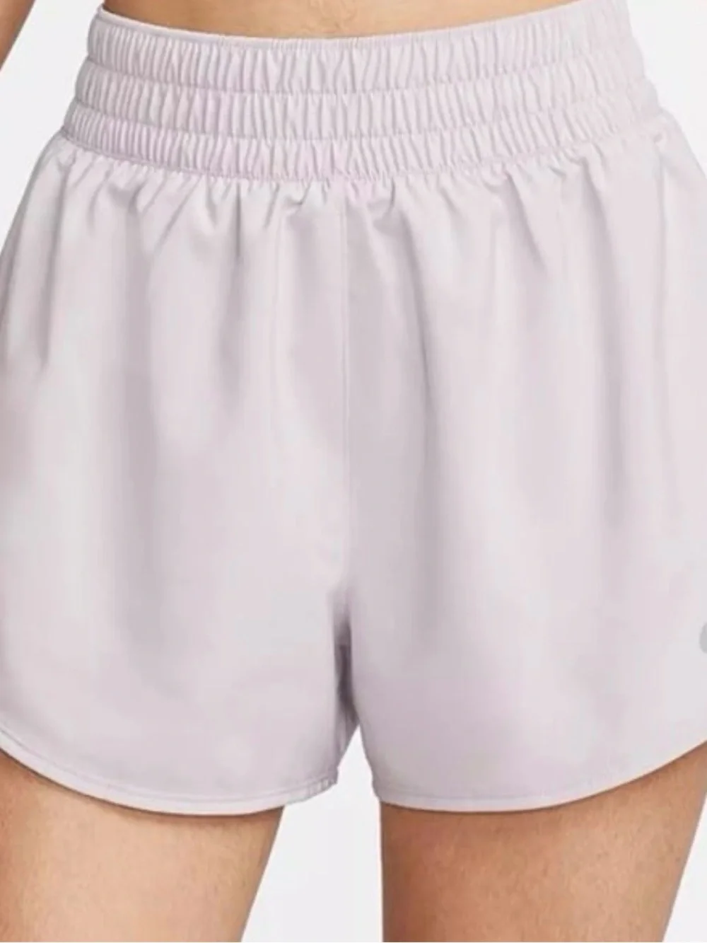 Nike’s One Dri-FIT High Waist 3